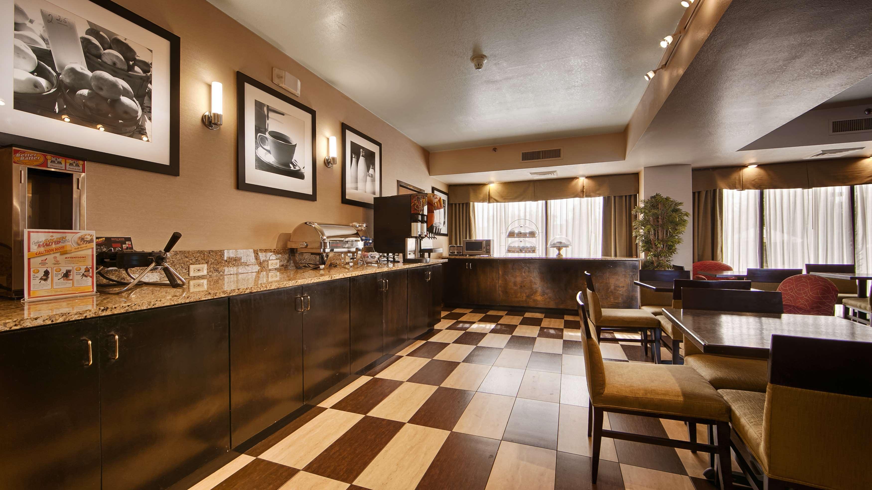 Best Western Plus Mesa Exterior photo